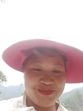 Snapshot of bany-lee chatting on 04-23-26, 04:08 bany-lee online show from 04-23-26, 04:08