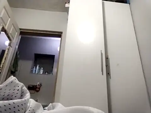 Baby P online show from 03-18-26, 05:47