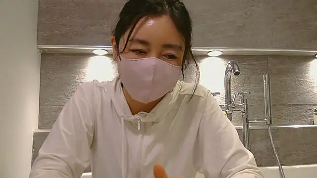 Mochi-Momo online show from 04-08-26, 11:01