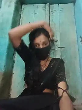 Snapshot of Desi_Couple_P chatting on 06-29-26, 02:06 Desi Couple P online show from 06-29-26, 02:06