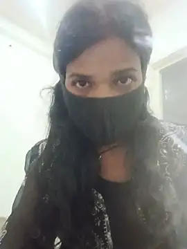 Snapshot of Desi_Couple_P chatting on 07-09-26, 03:22 Desi Couple P online show from 07-09-26, 03:22