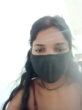 Snapshot of Desi_Couple_P chatting on 07-19-26, 01:47 Desi Couple P online show from 07-19-26, 01:47