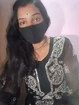 Snapshot of Desi_Couple_P chatting on 07-08-26, 12:13 Desi Couple P online show from 07-08-26, 12:13