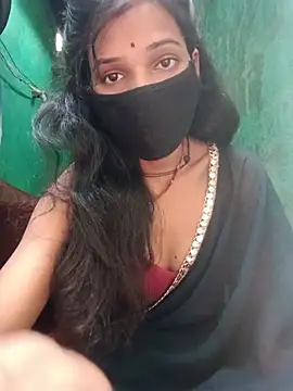 Snapshot of Desi_Couple_P chatting on 06-25-26, 12:52 Desi Couple P online show from 06-25-26, 12:52