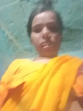 Snapshot of Desi_Couple_P chatting on 06-07-26, 03:39 Desi Couple P online show from 06-07-26, 03:39