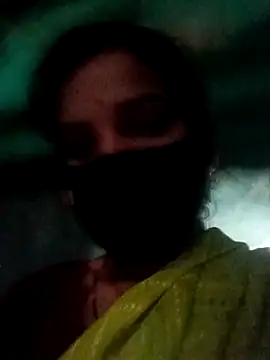 Snapshot of Desi_Couple_P chatting on 06-21-26, 01:17 Desi Couple P online show from 06-21-26, 01:17