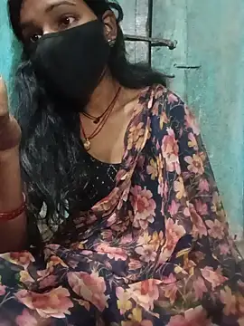 Snapshot of Desi_Couple_P chatting on 05-27-26, 12:53 Desi Couple P online show from 05-27-26, 12:53
