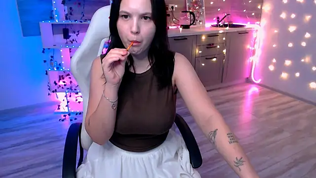 lily milleerr online show from 03-03-26, 07:54