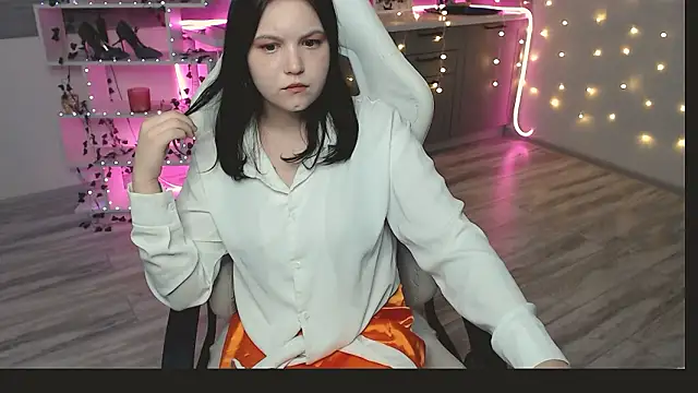 lily milleerr online show from 02-24-26, 06:42