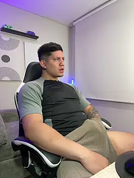  robertobaggioo online show from 03-02-26, 12:34