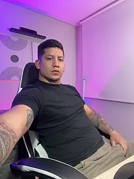  robertobaggioo online show from 04-04-26, 12:56