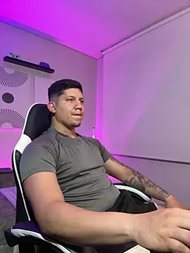  robertobaggioo online show from 03-07-26, 06:42