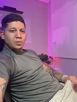  robertobaggioo online show from 04-09-26, 05:31