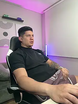  robertobaggioo online show from 02-22-26, 12:18