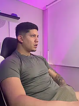  robertobaggioo online show from 03-09-26, 12:52