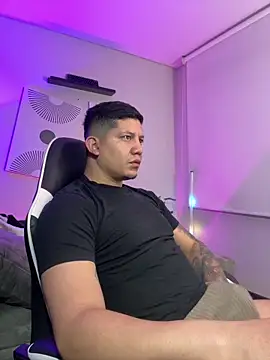  robertobaggioo online show from 04-03-26, 12:33