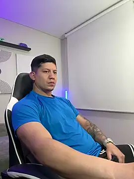  robertobaggioo online show from 03-04-26, 11:51