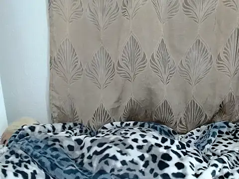 Snapshot of BootyCaramelxx chatting on 02-14-26, 01:39 BootyCaramelxx online show from 02-14-26, 01:39