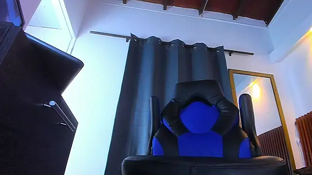 Max hotlatin2 online show from 02-14-26, 04:51