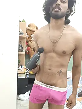 Snapshot of Yk_physique chatting on 04-30-26, 06:04 Yk physique online show from 04-30-26, 06:04