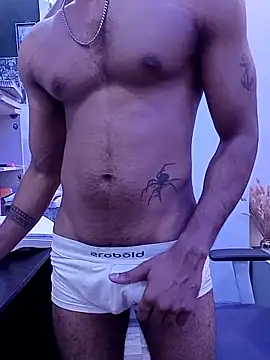 Snapshot of Yk_physique chatting on 05-12-26, 06:36 Yk physique online show from 05-12-26, 06:36