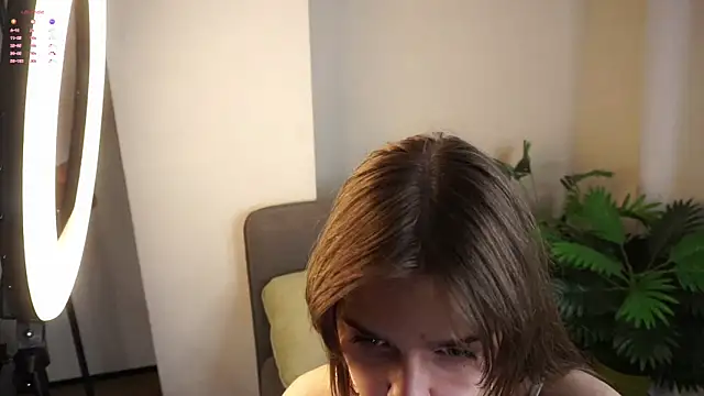 Snapshot of ClarineCasebolt chatting on 04-28-26, 02:32 ClarineCasebolt online show from 04-28-26, 02:32