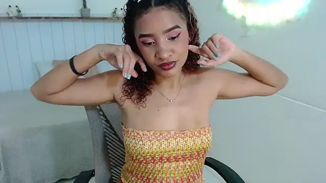 Alice Grinnerk online show from 02-26-26, 02:28