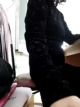 Snapshot of NIANSED chatting on 02-24-26, 12:55 NIANSED online show from 02-24-26, 12:55