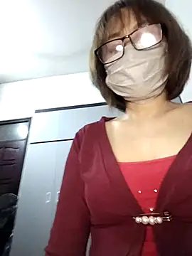 Snapshot of NIANSED chatting on 02-17-26, 04:10 NIANSED online show from 02-17-26, 04:10