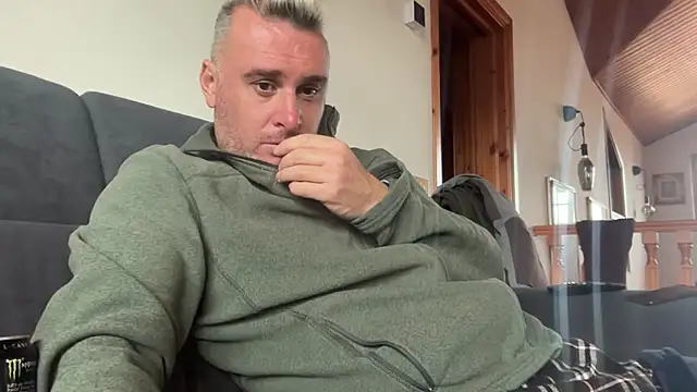 marcovik1 online show from 02-13-26, 02:39