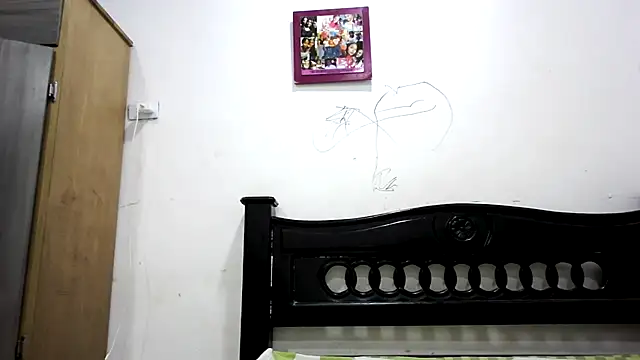 PerlaCurvasgrandes online show from 02-26-26, 07:47