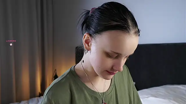 KirstinMcgeady online show from 06-12-26, 12:36