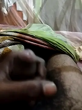 Snapshot of soni8850 chatting on 02-19-26, 03:42 soni8850 online show from 02-19-26, 03:42