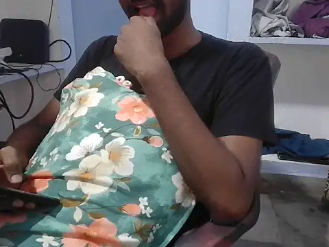 Tinku 1324 online show from 03-29-26, 04:25