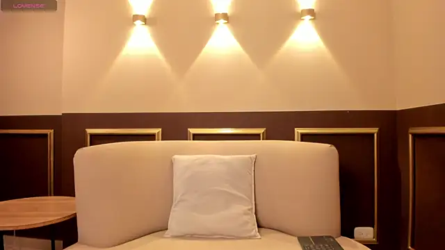 ZiaCarter  online show from 02-17-26, 03:26