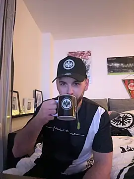 Snapshot of xxxsharkexxx chatting on 02-21-26, 08:33 xxxsharkexxx online show from 02-21-26, 08:33