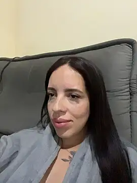 Snapshot of Larinhap chatting on 07-03-26, 09:38 Larinhap online show from 07-03-26, 09:38