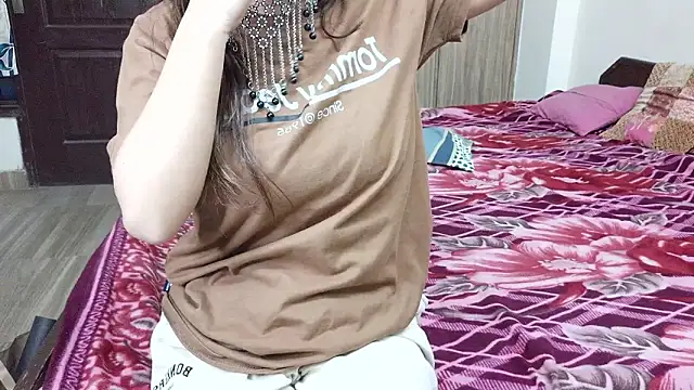 Teen Girl  online show from 03-06-26, 05:41