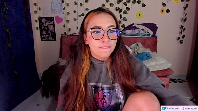 Snapshot of Hanna_Tm chatting on 05-10-26, 05:44 Hanna Tm online show from 05-10-26, 05:44