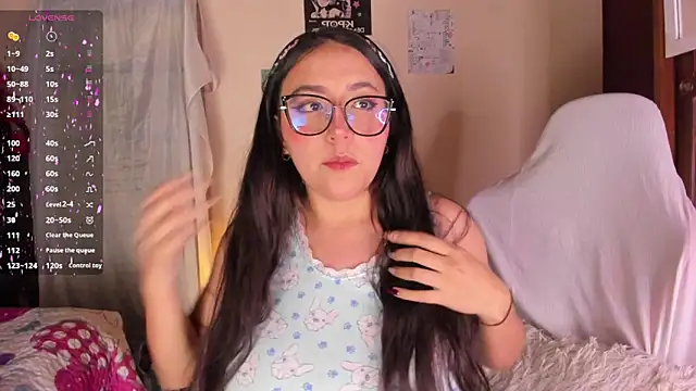 Snapshot of Hanna_Tm chatting on 02-26-26, 01:49 Hanna Tm online show from 02-26-26, 01:49