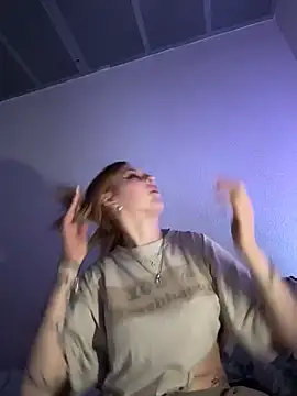 Milli-Kiss online show from 03-23-26, 09:14