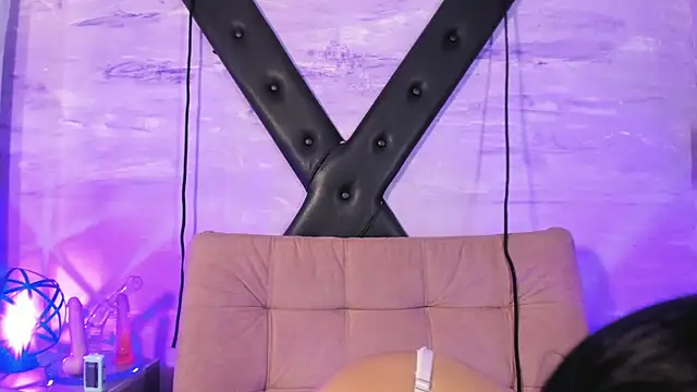 gaiia uwu online show from 02-21-26, 03:25