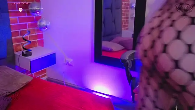 Snapshot of kiitydoll chatting on 02-19-26, 07:22 kiitydoll online show from 02-19-26, 07:22