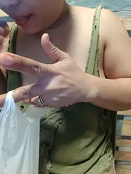 squirtshantal online show from 03-11-26, 11:48