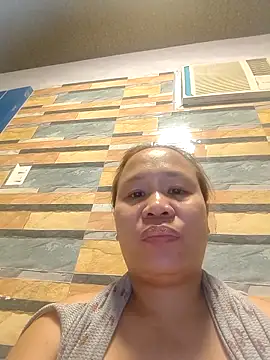 squirtshantal online show from 10-13-25, 03:02
