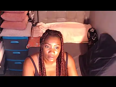 Snapshot of alanalaurent15 chatting on 02-12-26, 08:14 alanalaurent15 online show from 02-12-26, 08:14