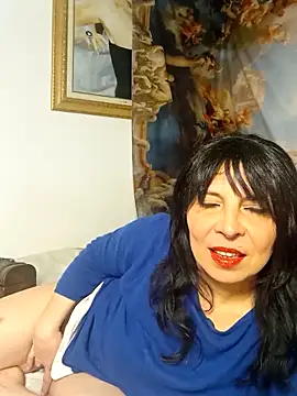 Snapshot of MadamBell chatting on 03-06-26, 04:46 MadamBell online show from 03-06-26, 04:46