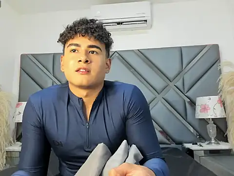 Snapshot of Bastixvontade chatting on 02-26-26, 10:10 Bastixvontade online show from 02-26-26, 10:10