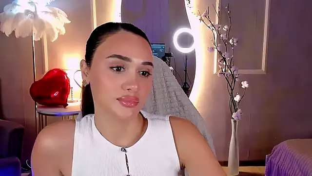 Snapshot of Kimberly_Chapman chatting on 02-15-26, 07:51 Kimberly Chapman online show from 02-15-26, 07:51