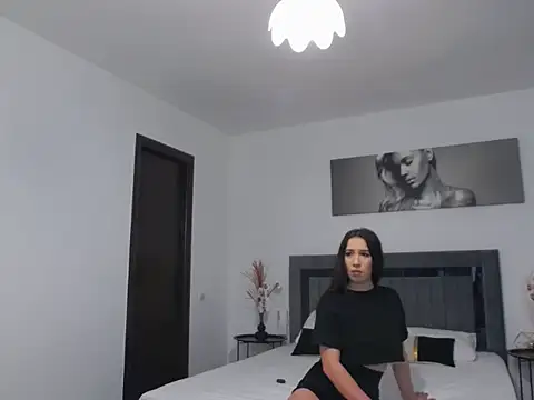 I amSis online show from 03-29-26, 04:08